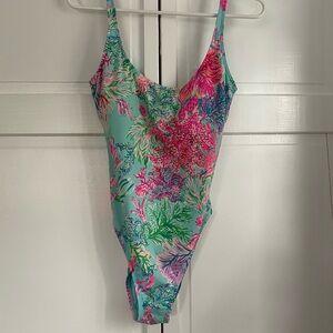 Lilly Pulitzer Brin Scoop Neck One Piece Swimsuit. Size 6.